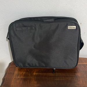 IHome Laptop bag with built in charging